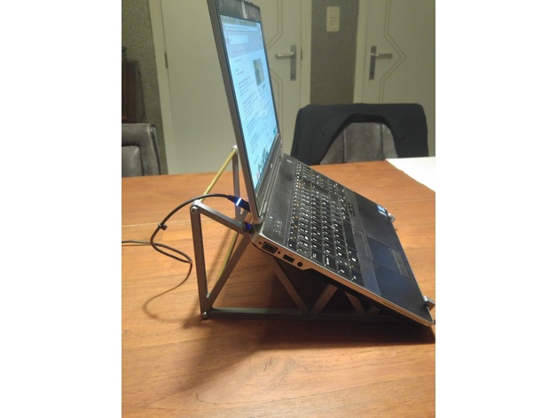 large laptop stand (dell latitude, toshiba Satellite 15-17inch)