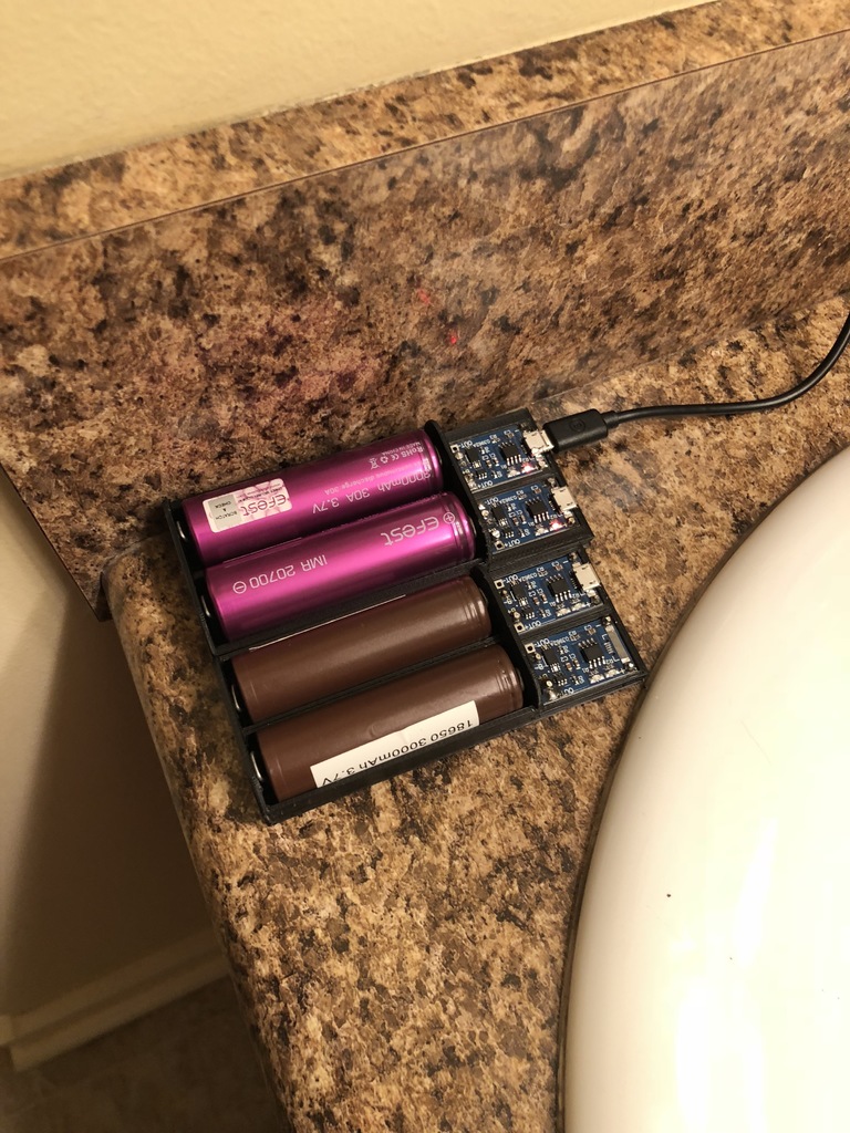 Dual 18650 and 20700 battery charger