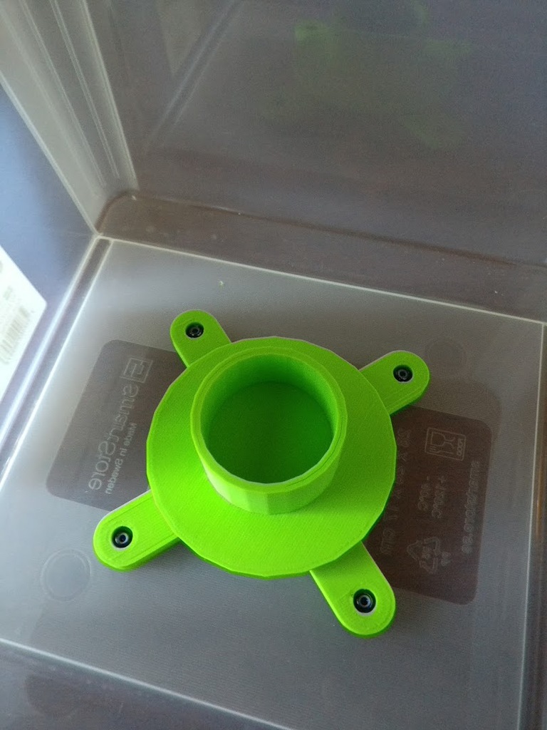 Filament spool roller for air tight container