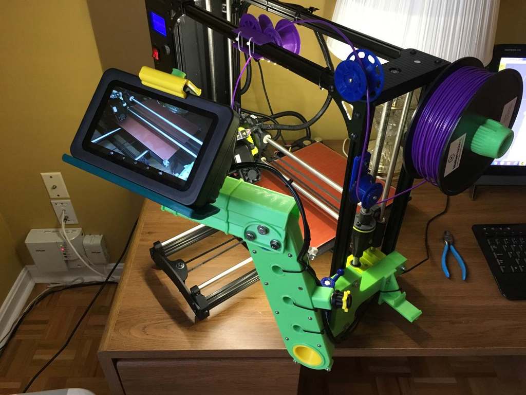 Adjustable Support Arm for MatterControl T7x with Lulzbot TAZ6