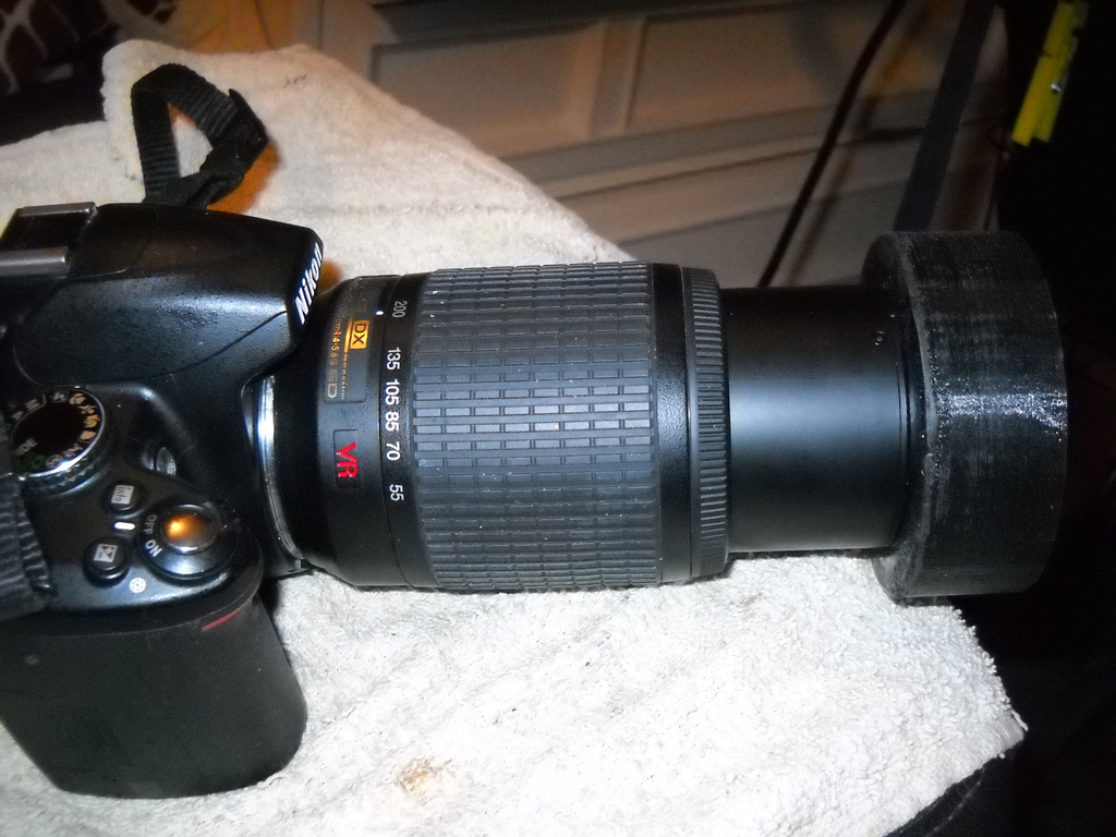 Nikon AF-S 55-200mm VR Lens hood