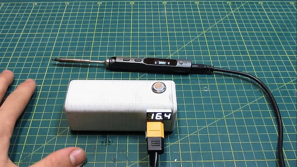Portable Power Supply for TS-100 Soldering Iron