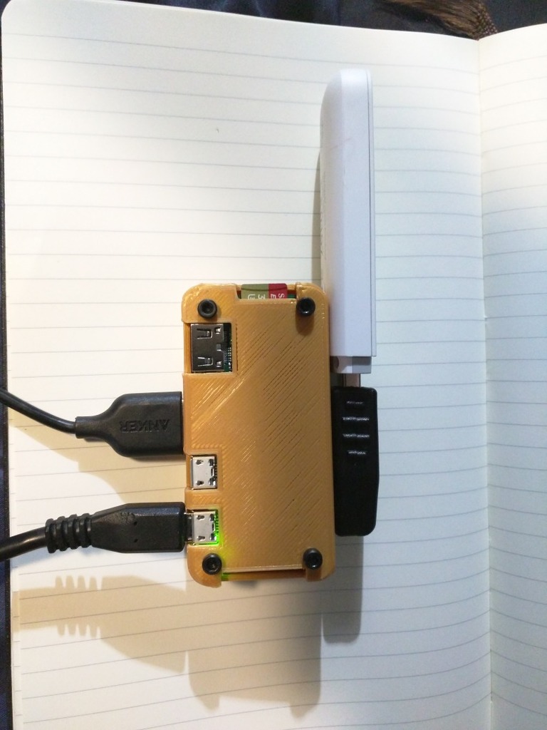 MakerSpot USB Hub HAT Raspberry Pi Zero W Case