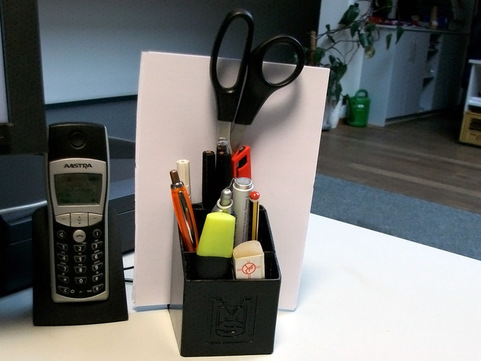 Office organizer with paper stand