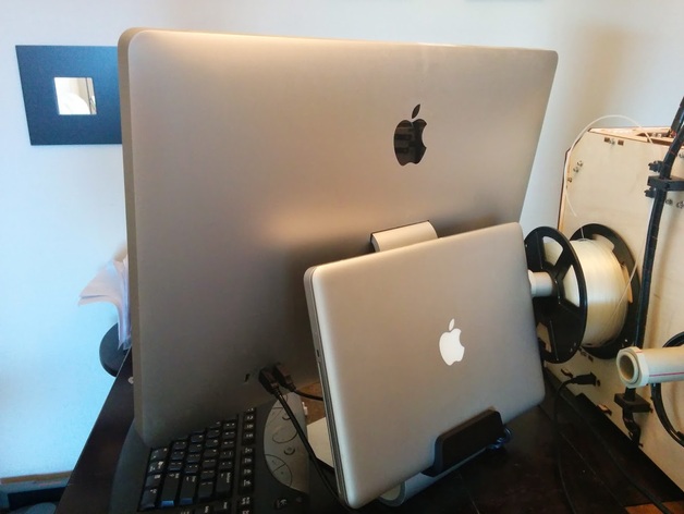 Macbook mount for Apple Display