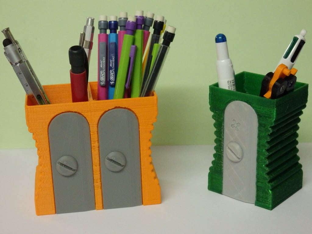 Pencil box / Pot a crayon