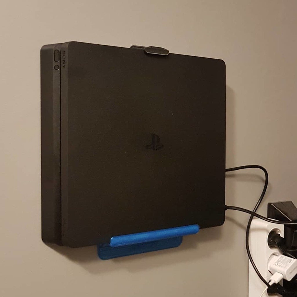 Playstation 4 slim. Wall mount