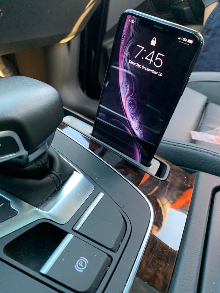 iPhone XS Max phone holder for Audi Q5