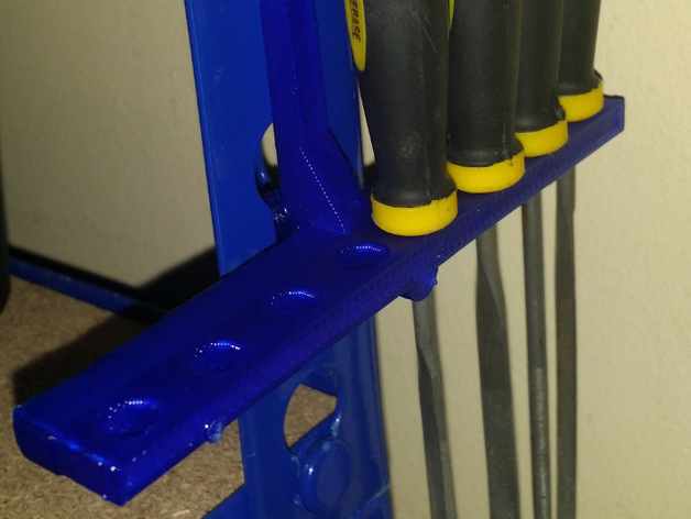 parametric tool rack for keyhole shelving