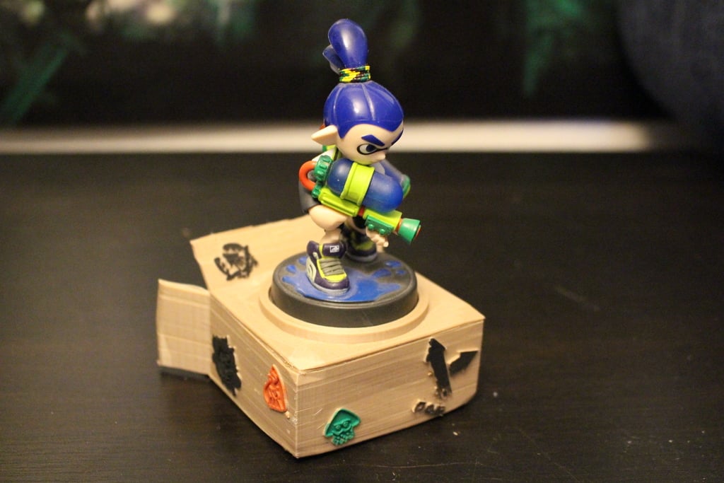 Splatoon Amiibo Stand - Cardboard Box