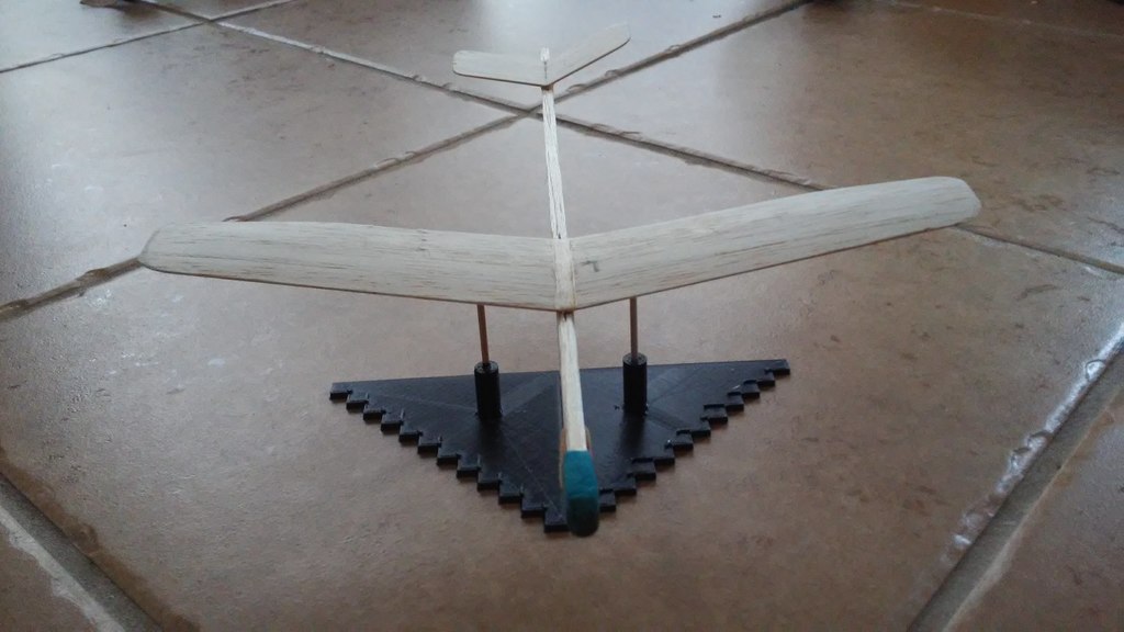 Dihedral jig/ruler and center of gravity(CG) balancer