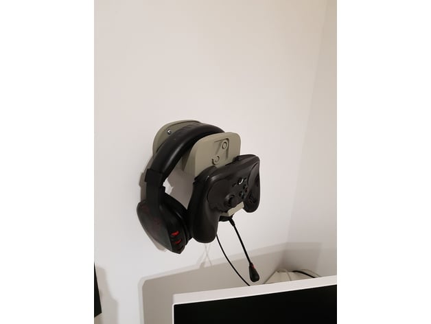 Steam stand for headphone and controller